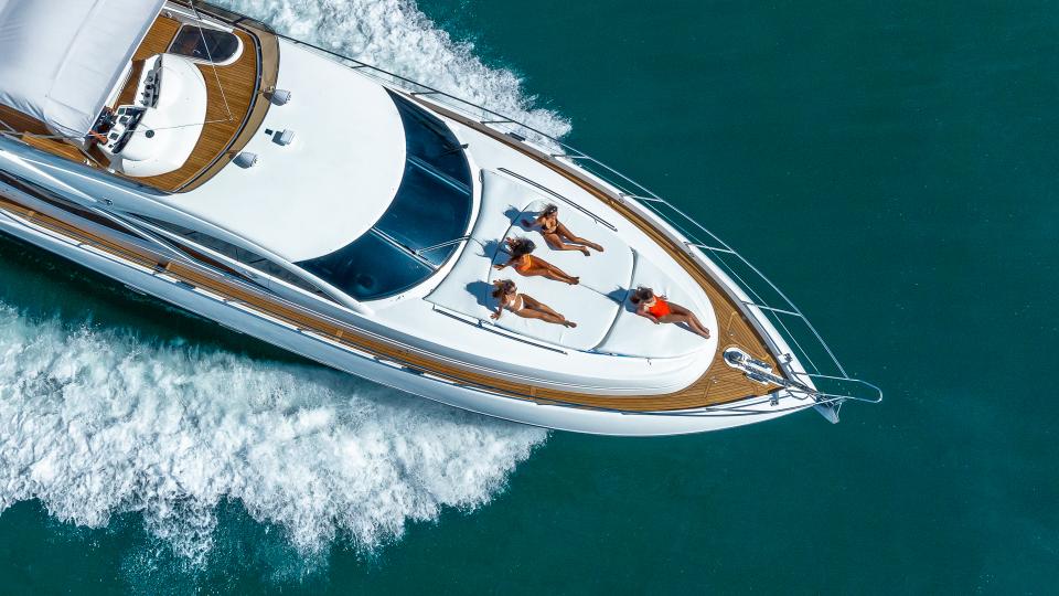 Sunseeker Manhattan 74 ft.