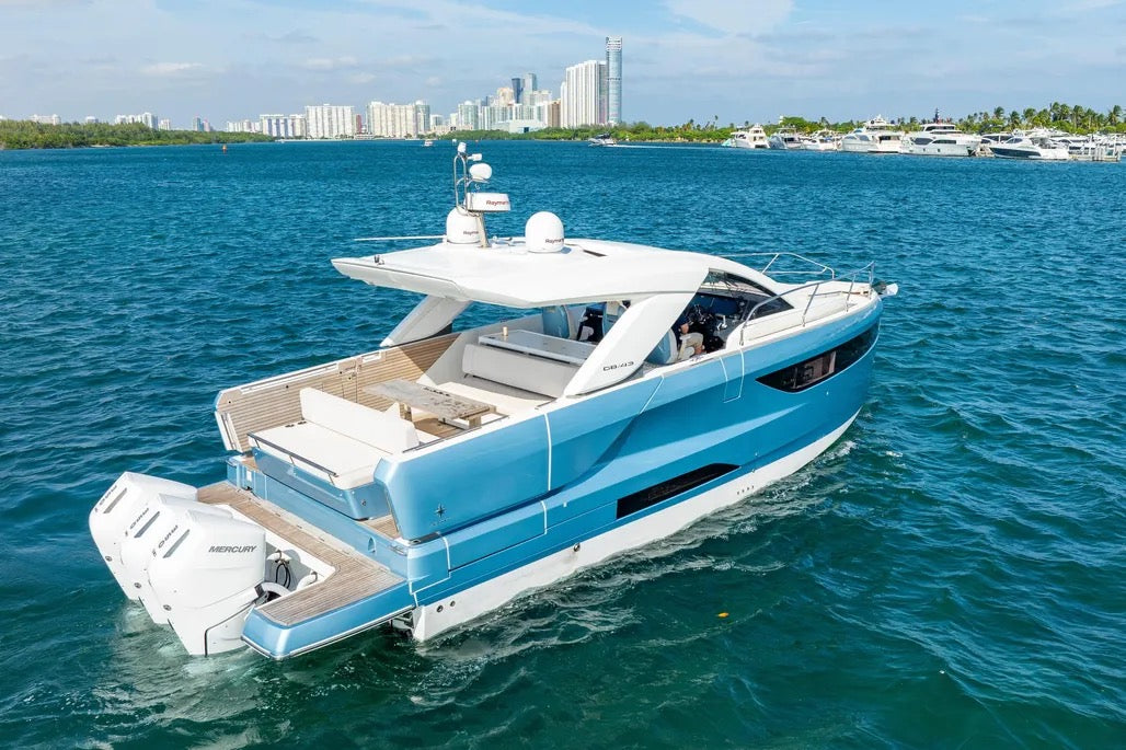 2024 Jeanneau 43 Rental Miami: Private Beach Club – Beach Boat Rental