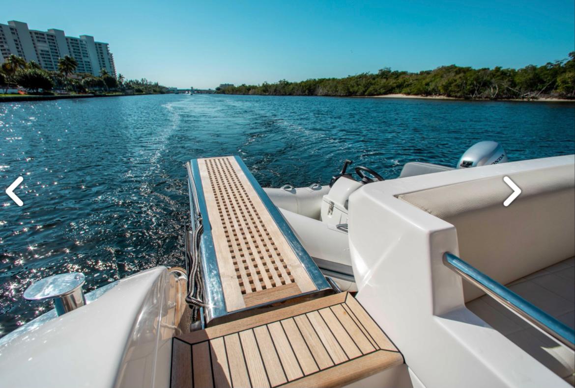 Azimut Flybridge 55  ft.