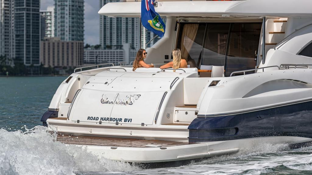Sunseeker Manhattan 74 ft.