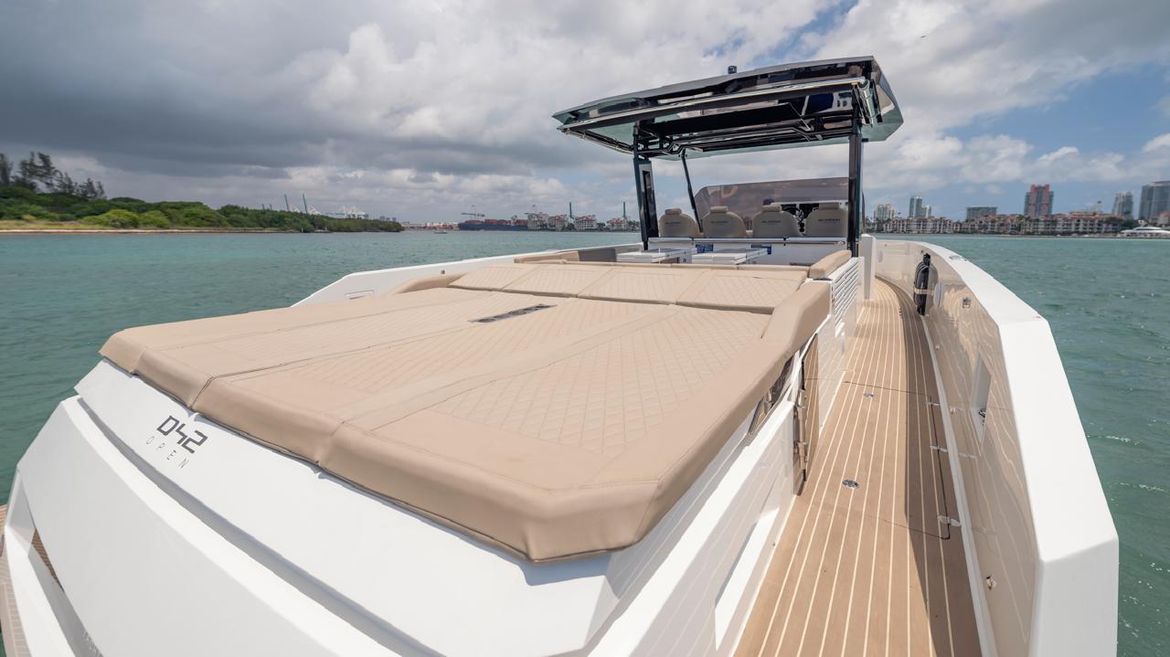 De Antonio D42 Open 42 ft.