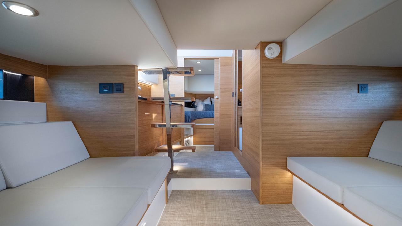 De Antonio D42 Open 42 ft.