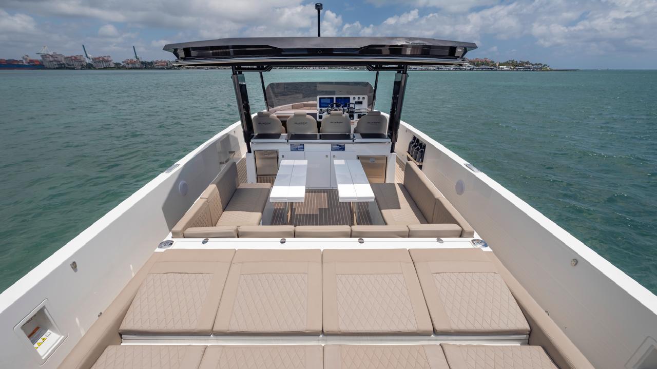 De Antonio D42 Open 42 ft.